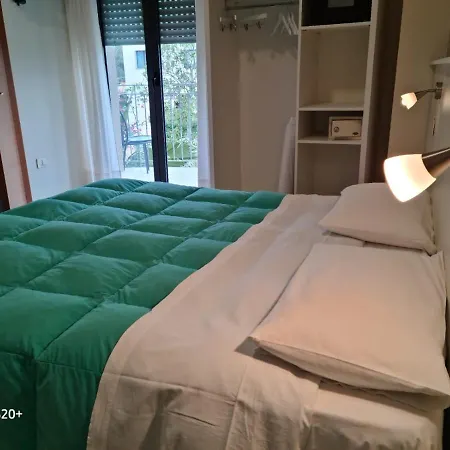 Отель Lido Васто