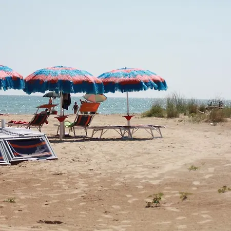 Отель Lido Васто